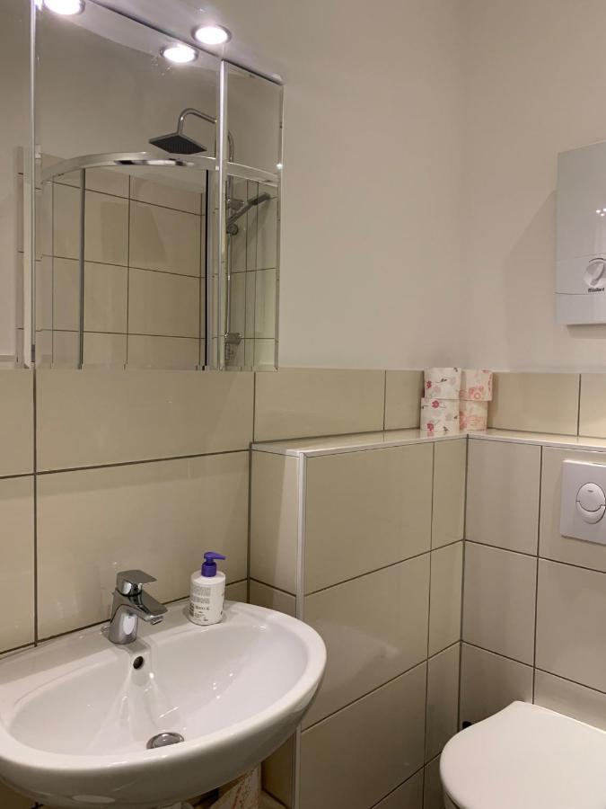 Ferienwohnung In Wilhelmshaven Zentrumsnah Luaran gambar